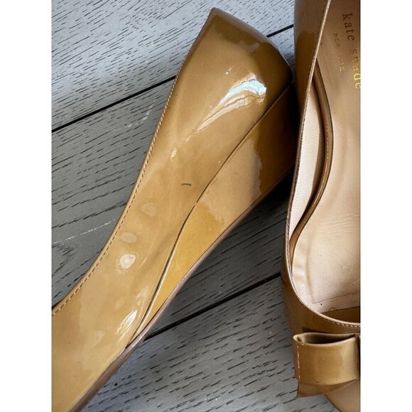 Kate Spade Beige Leather Womens Theresa Open Toe Wedge Pumps Size 8.5B - Picture 6 of 7